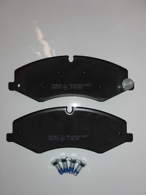 MOTAQUIP Комплект тормозных колодок, дисковый тормоз LVXL1793