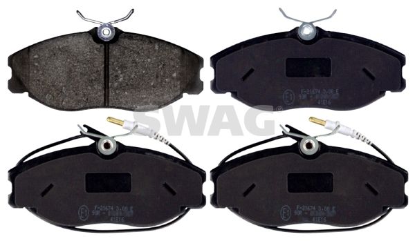 SWAG Комплект тормозных колодок, дисковый тормоз 62 11 6166