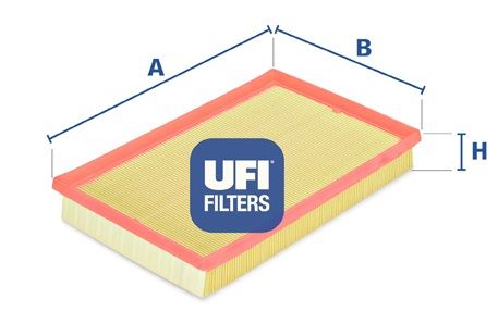 UFI Воздушный фильтр 30.158.00
