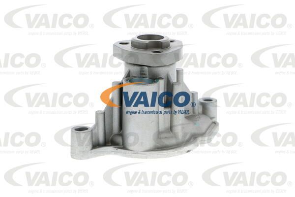 VAICO Водяной насос V10-50070