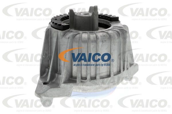 VAICO variklio montavimas V30-7538