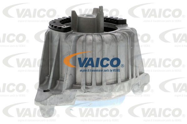 VAICO variklio montavimas V30-7539