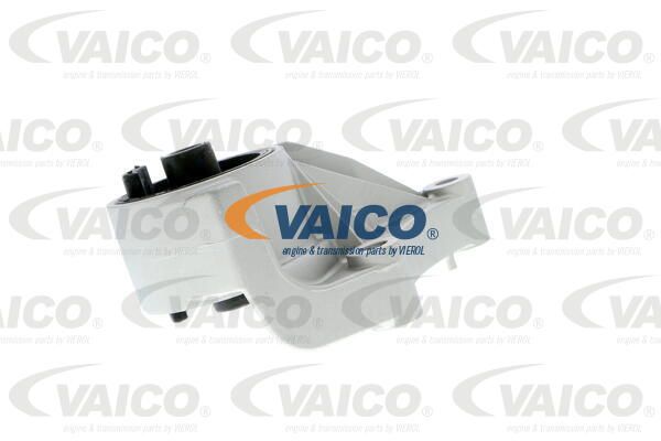 VAICO variklio montavimas V40-0348